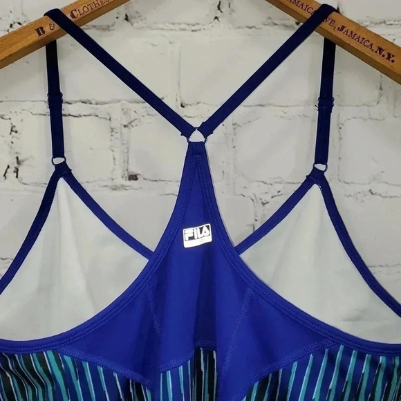 Fila Sport Performance Tank Shelf Bra Size L - Picture 8 of 13